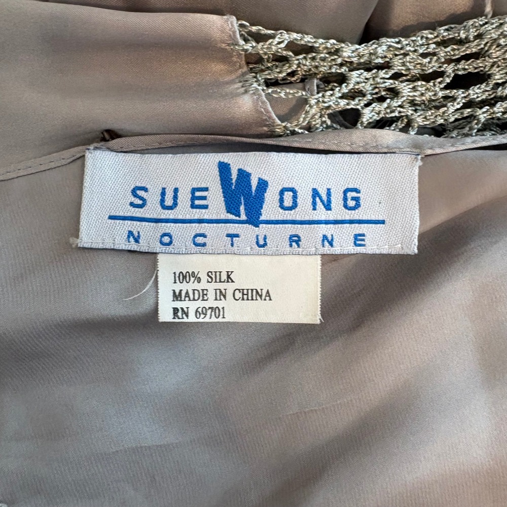 Sue Wong Nocturne 100% Silk Beaded Scarf Shawl Silver Gray Fringe Evening Wrap - Picture 3 of 3